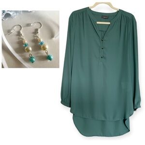 WomenYessica C&A Green Long Sleeve V-neck Blouse size M & Handmade Earrings gift